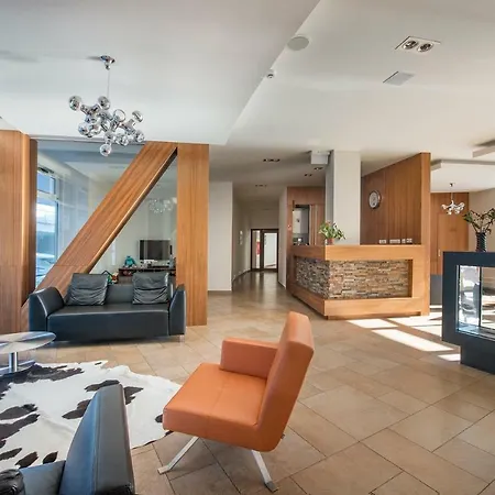 No. 39, House Oliver